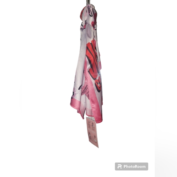 JUICY COUTURE TWILLY & SHORTS BUNDLE NWT - Picture 2 of 10